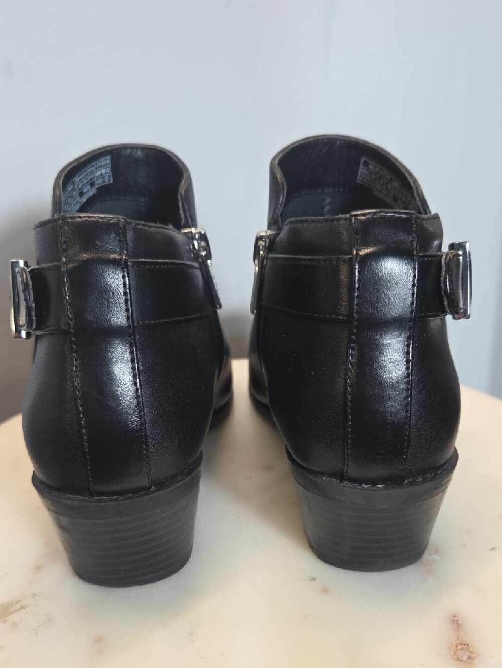 Vionic Black Leather Ankle Bootie with Buckle Accent Size 7.5 - Picture 4 of 9